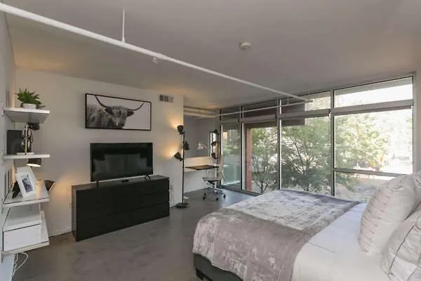Luxe + Modern Johnny Cash Inspired Executive Condo Nashville United States